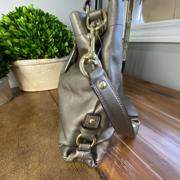 Coach NWT Ashley Carryall in Metallic Steel Pewter/Silver - Picture 11 of 15